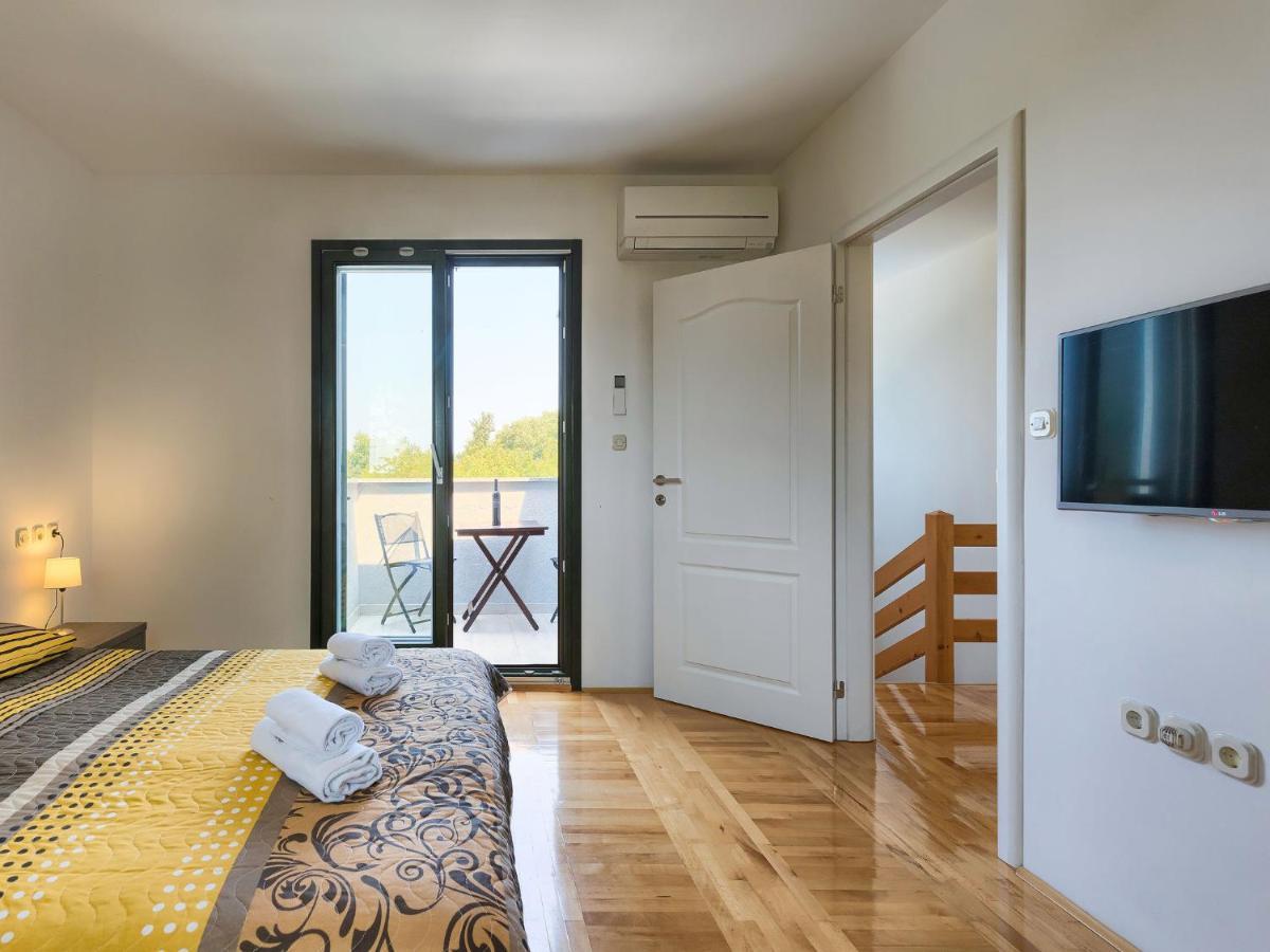 Holiday Home Fratrici Murine Exterior foto