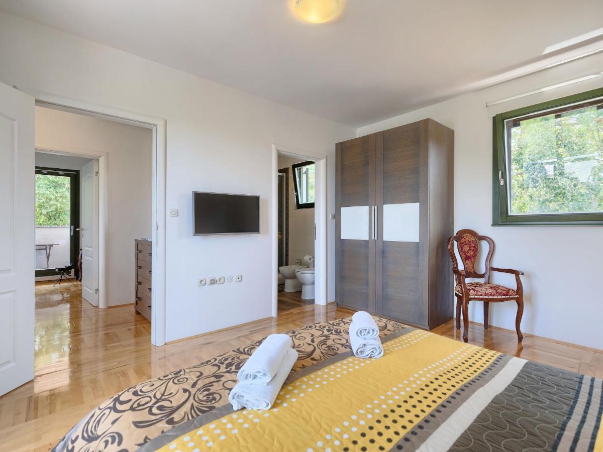 Holiday Home Fratrici Murine Exterior foto